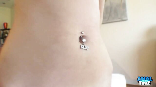 Alice Green navel piercing closeup, sexy hips for anal time