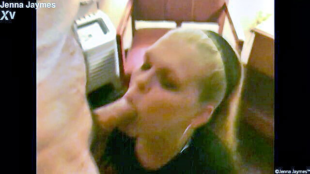 Jenna Jaymes closeup facial cumshot on face and mouth