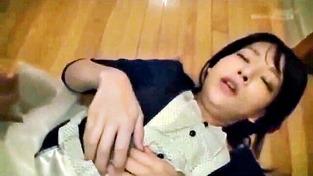 Mikako Abe Japanese amateur fingering pussy on floor closeup