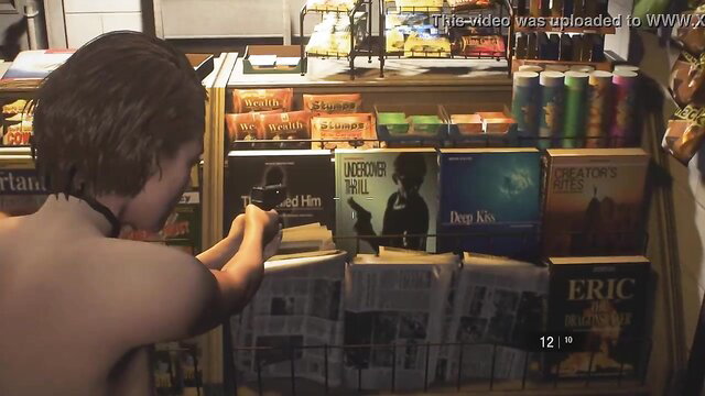 Nude Jill Valentine from Resident Evil 3 Remake aims gun in store, sexy cosplay