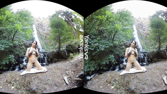 Tasty Luscious kneels nude teasing clit at waterfall - Yanks VR