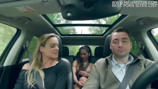 Blonde & brunette in car with Ricky Mancini, Casting Francais