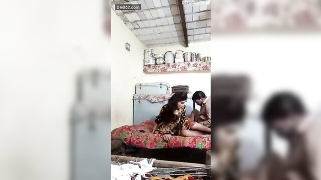 Desi girl Jannat Ansari fucked live on bed by lover