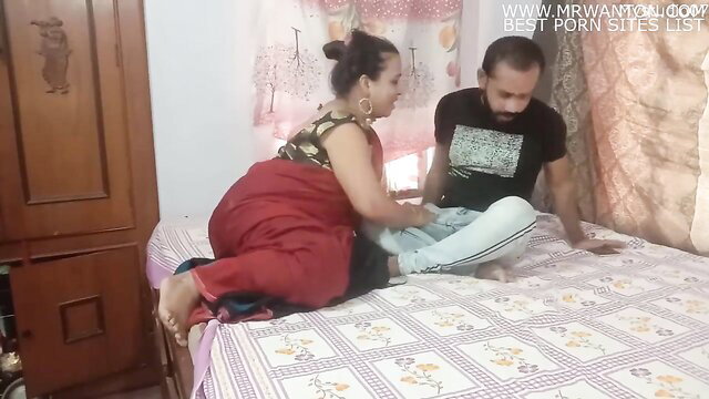 Indian brother fucks curvy cousin sister on bed in saree