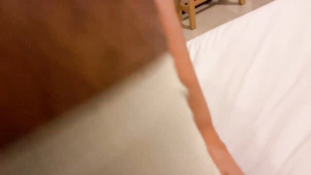 Thai amateur teen on bed, pained expression, nude ass up closeup