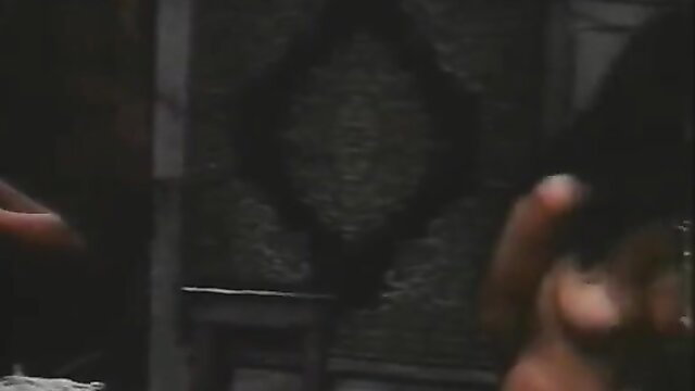 Anna Malle closeup fingering wet pussy in dark room