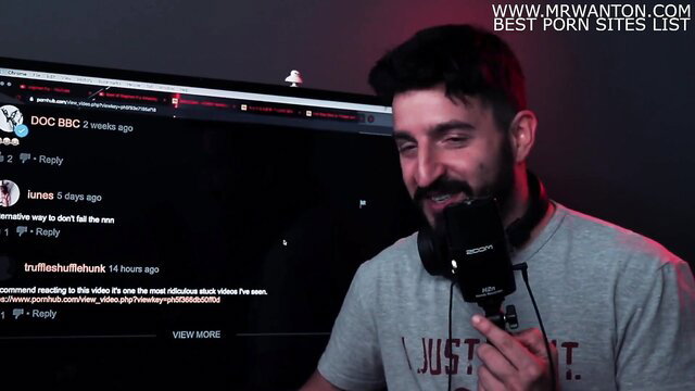 Bearded man reacts laughing to Cory Chase hot stepmom stuck desk porn