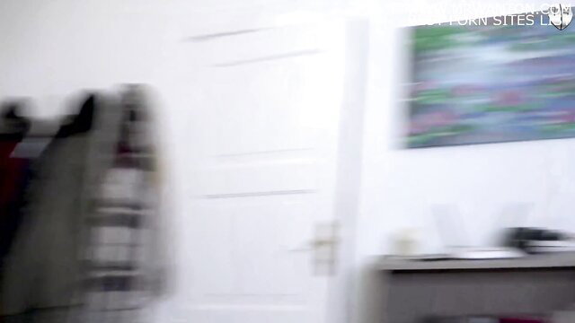 Perverted landlord demands rent from tenant in kinky indoor scene