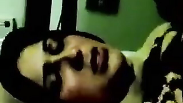 Indian aunty deepthroating uncle's cock on train