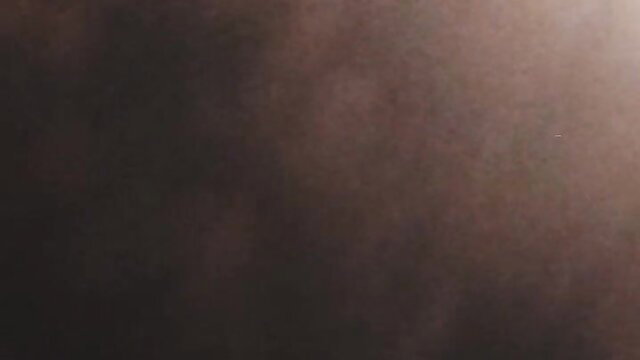 Mystery woman gives irresistible head job in steamy closeup