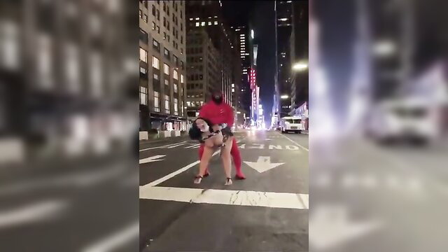 Queen Rogue fucked by King Nasir in NYC street at night