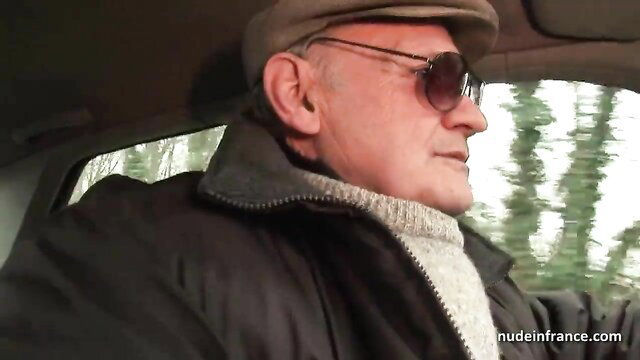 Elderly Papy Voyeur in car, Karmen Diaz chubby brunette threeway