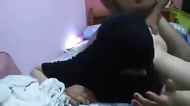 Niqabi Muslima anal fucked by Hindu boy in niqab mask