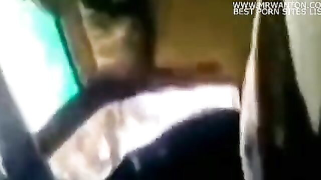 Blurry peasant kneeling to suck cock in homemade oral sex scene