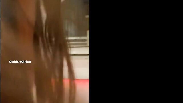 Poonam Pandey sexy closeup in Indian sextape thumbnail