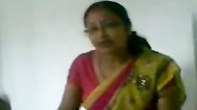 Indian teacher in pink blouse yellow saree learns sex from student