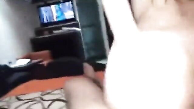 Latina wife borrowed in hotel, amateur sex on bed with man