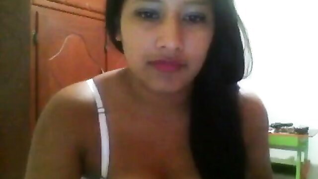 Latina babe in white bra teases with sensual dance for neighbor