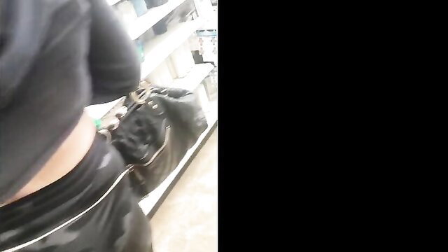 Encoxada attempt busted: guy groping busty woman's ass in store