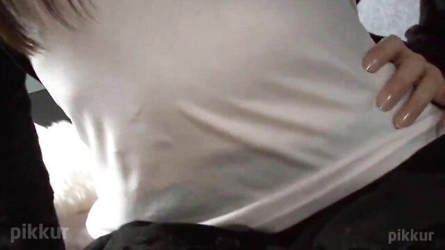 Japanese amateur Miku white tank top upskirt pussy flash in car