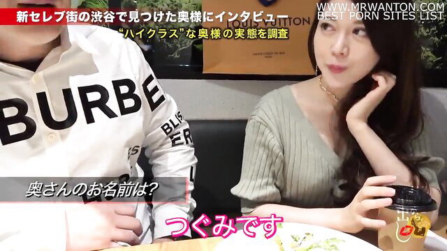 Asian JAV babe in Burberry top chats intimately at cafe table