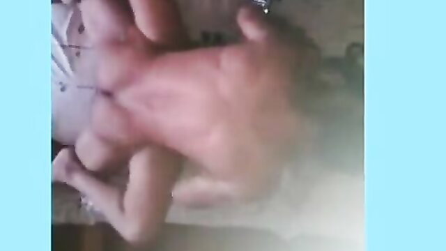 Amateur Brazilian teen cheating on BF in live sex from behind