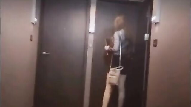 Chinese amateur girl in skirt at door, hotel hookup tease