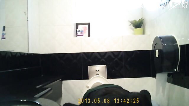 3 Singaporean girls pissing in public toilet closeup