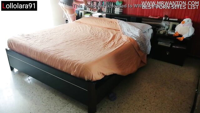 LolloLara91 nude maid in bedroom spycam voyeur video