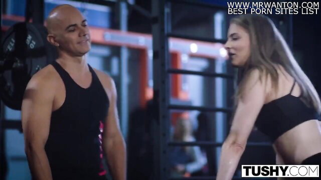 Cayenne Klein gapes ass for trainer in Tushy gym scene