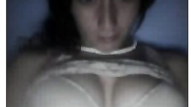 Spanish bimbo Ossie nice tits in white lingerie choker