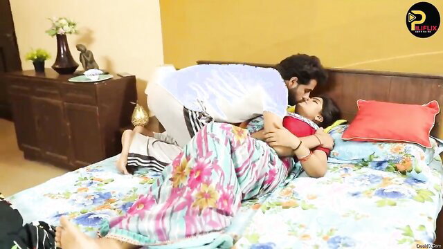 Indian maid ravaged doggy style by man, big ass thick curves desi romp