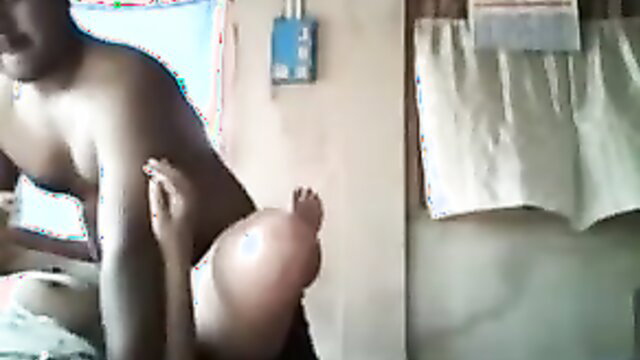 Horny Bangla guy pounds desi girlfriend's pussy from behind