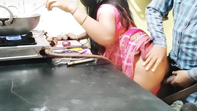 Indian maid Ashu big butt drilled in Mumbai kitchen
