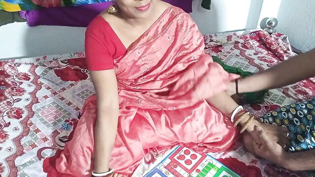 Desi Indian wife in pink saree plays Ludo with hubby, teasing foreplay