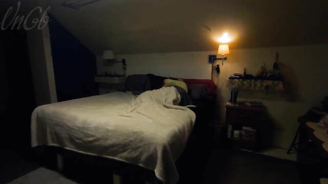 Ginger B in cozy bedroom, solo tease in Hallowdream