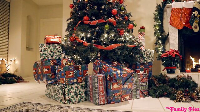 Kenzie Reeves & Angel Smalls naughty stepfamily Christmas gifts