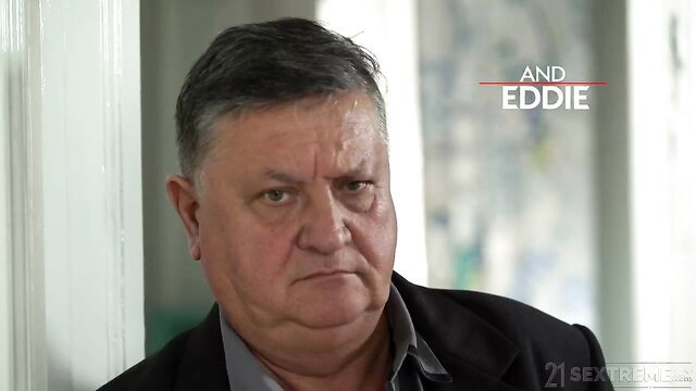 Eddie Jaye with Mia Evans in taboo step-daddy fuck