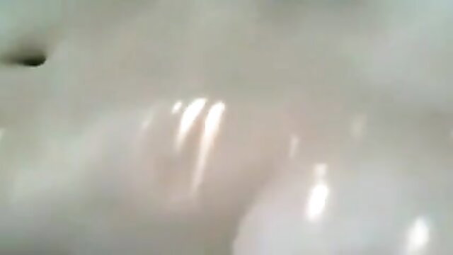 Blurry closeup of Pakistani wife pounded hard in public