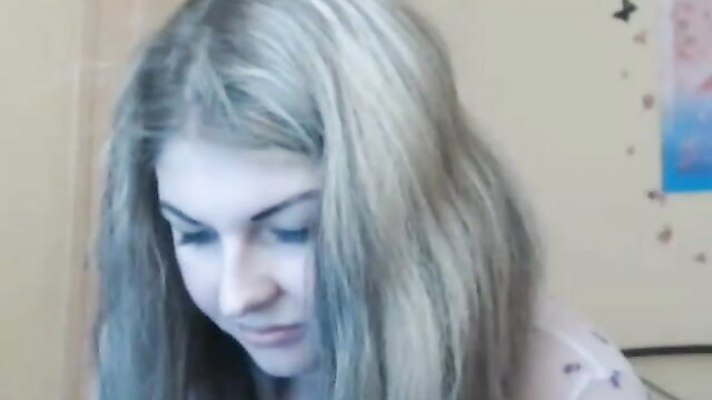 Hot blonde amateur chick with curves in sensual bedroom pose