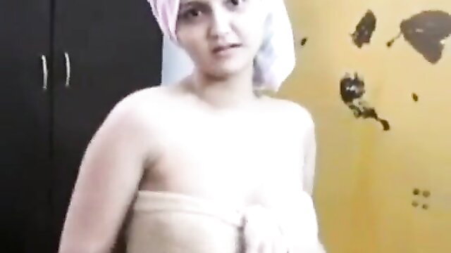Indian babe in towel after shower, hot amateur tease