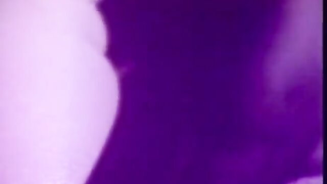 Retro Black babe deepthroats BBC & anal in heels, Historic Erotica