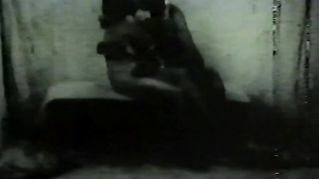 Retro black & white XXX with chubby hooker sucking cock closeup