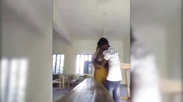 Desi randi hugged from behind by man in steamy amateur embrace