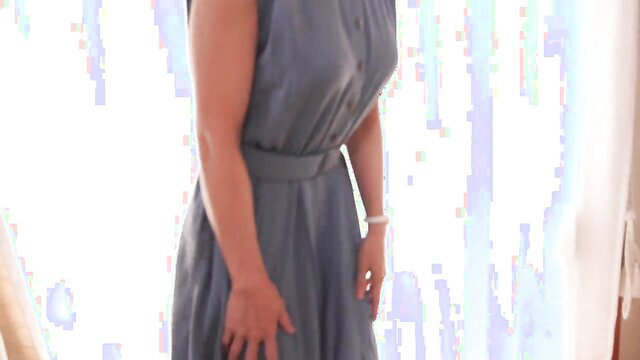 Reiko Seo in sexy gray dress, mature Japanese beauty fan home visit