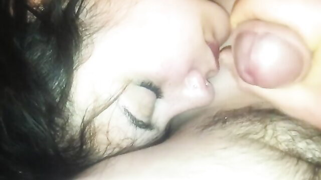 Raven-haired beauty addicted to cock, closeup blowjob face