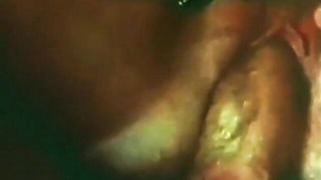 Analia-Pissy retro porn closeup of wet pussy lips and ass in vintage amateur vid