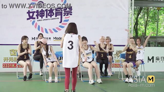 Bai Si Yin & Su Qing Ge cheerleaders at Girls Sports Carnival EP1