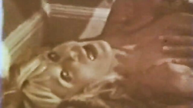 Chubby blonde retro babe with wide eyes in hot cum-drenched close-up action