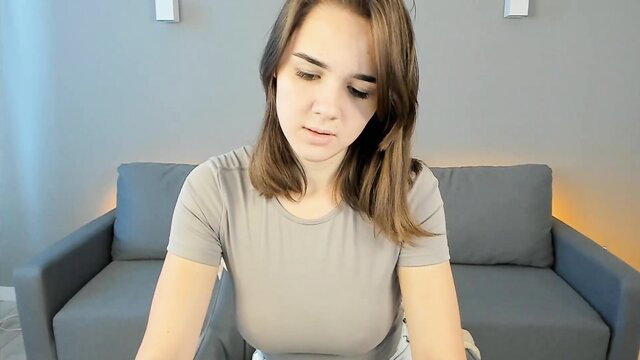 Linda Robertz flaunts huge tits in tight top webcam tease